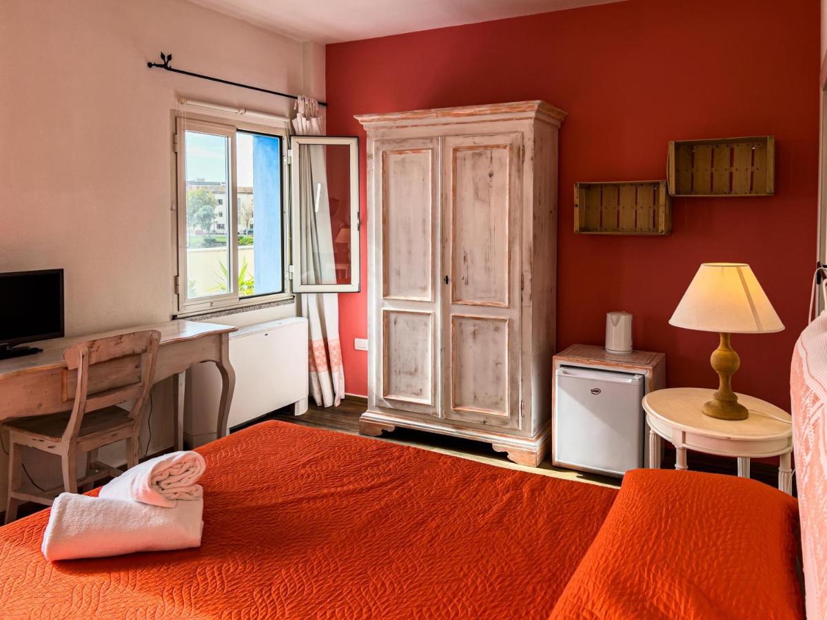 אולביה La Terrazza Guesthouse מראה חיצוני תמונה