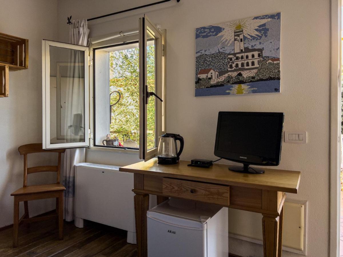 אולביה La Terrazza Guesthouse מראה חיצוני תמונה